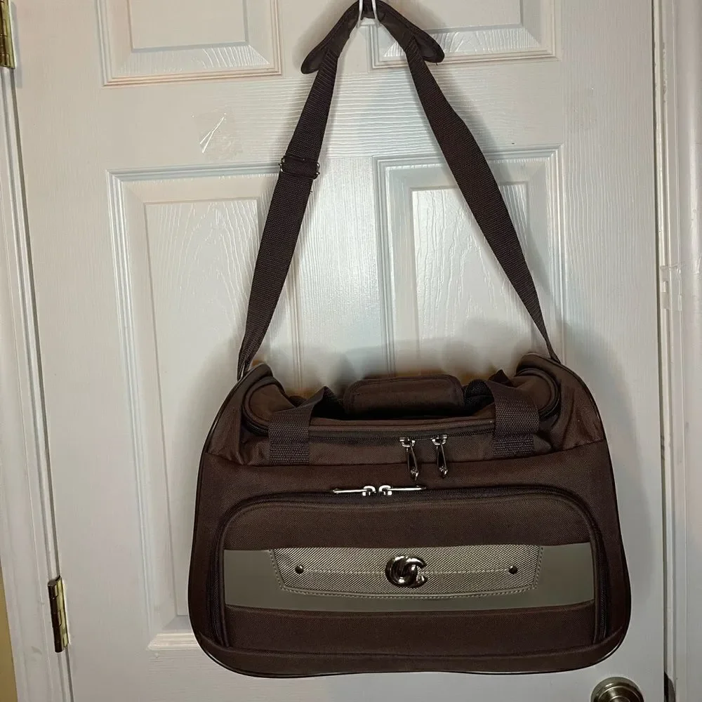 Oleg Cassini Brown Weekender Overnight Travel Duffel Carry-On Bag.